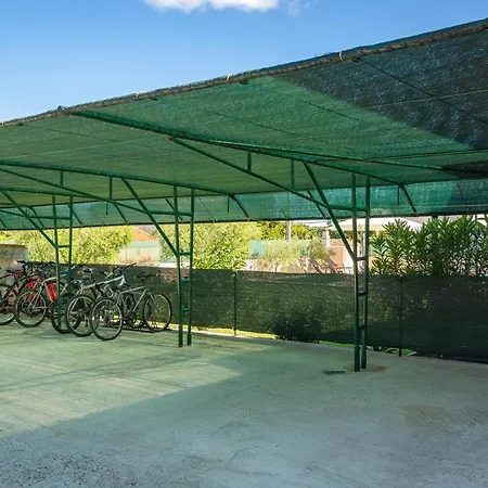 Vanja - Jadreski Tatil Evi *